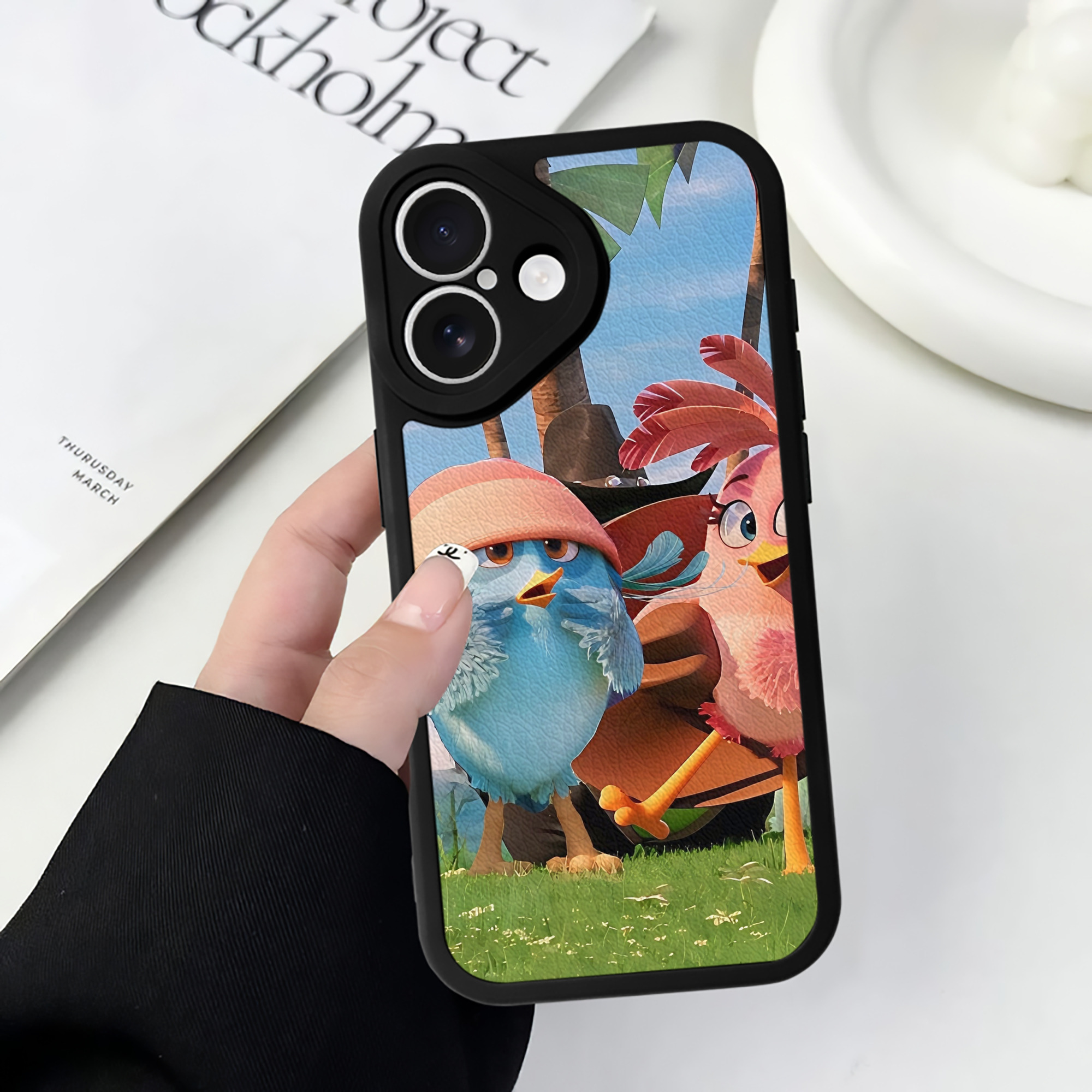 （画像用） Angry Birds アングリーバード 【iPhone 16シリーズ対応】シリコンスマホケース（レザー調） 材質：シリコン